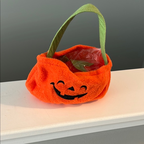 Pumpkin Costume for Kids - Orange and Green - Picture 3 of 6